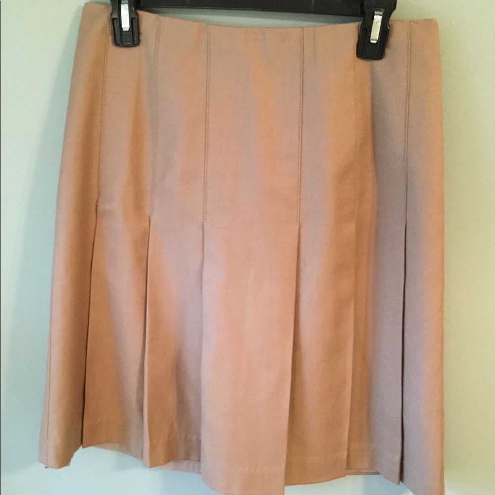 BANANA REPUBLIC SKIRT Tan Side Zipper Size 4P